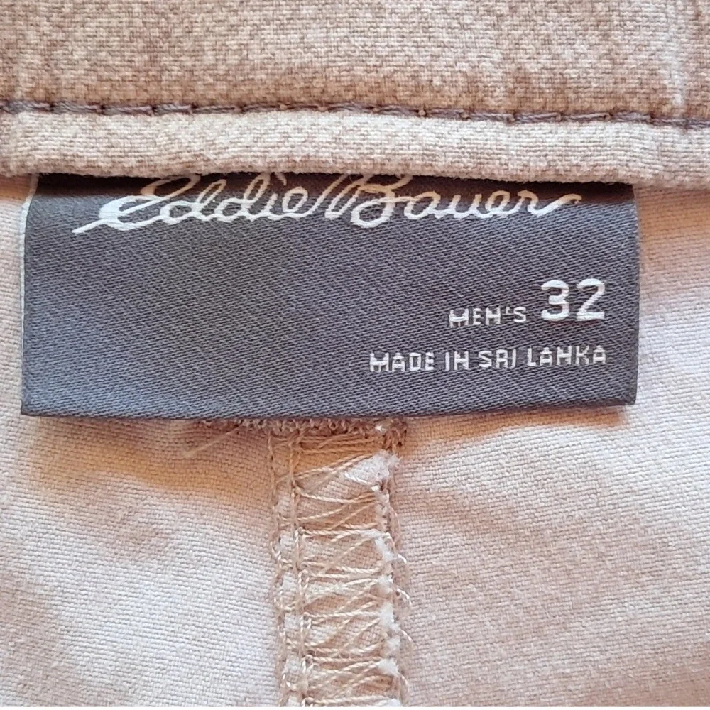 Eddie Bauer Mens 32 Horizon Guide Chino Shorts Tan Khaki Stretch Nylon D1053065
